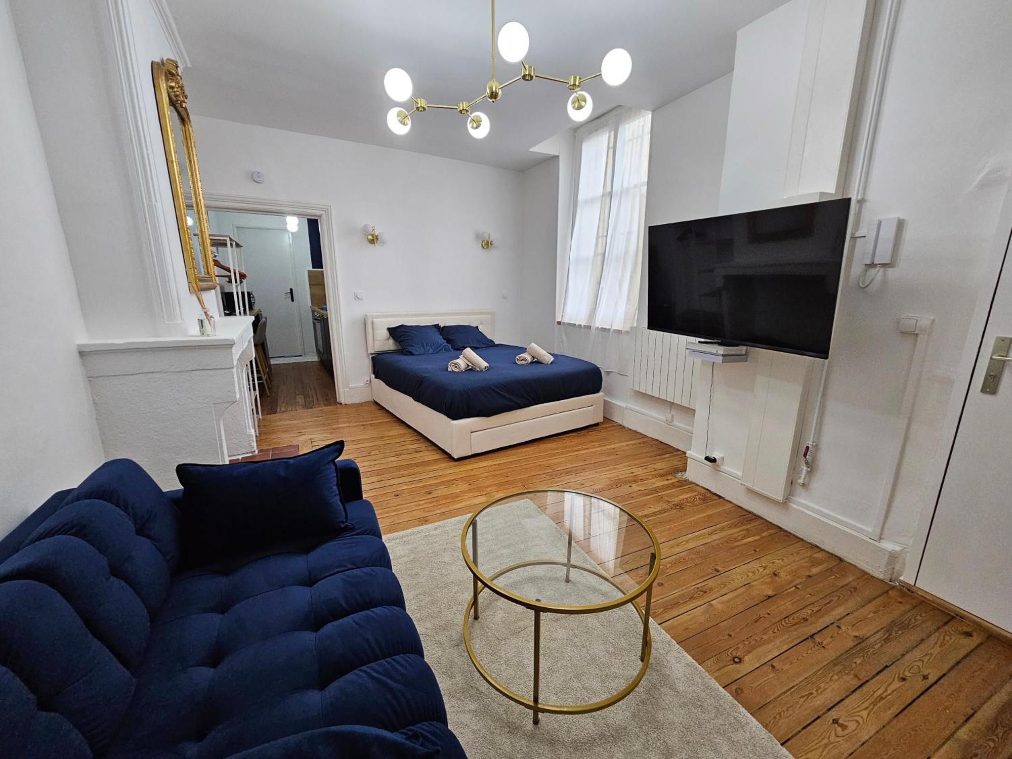 Apartment Chic, Contemporaine Au Pied De La Cathedrale